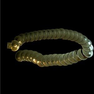 Vintage Gold Metal Belt Circle Hammered-look Medallion Stretchy Belt